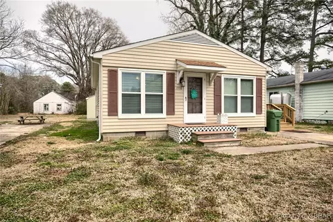 3380 Taylor Ave, West Point, VA 23181