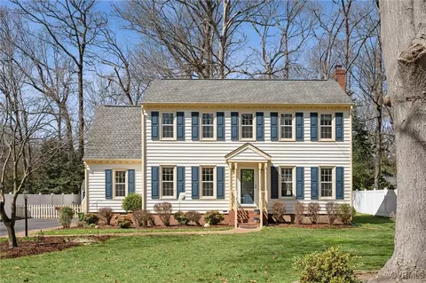 10326 Glen Oaks Dr, Chester, VA 23831