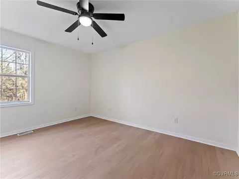 Bedroom - 8519 Claiborne Rd, Sutherland, VA 23885 photo 7 of 11