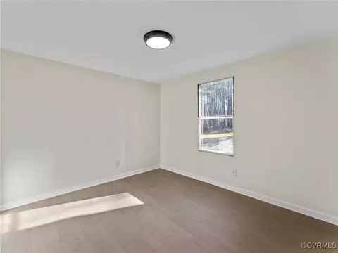 Bedroom - 8519 Claiborne Rd, Sutherland, VA 23885 photo 1 of 11