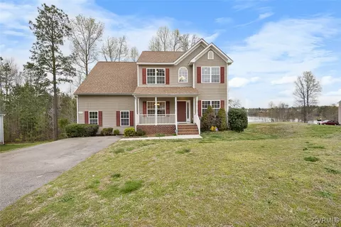 22170 Lake Jordan Dr, North Dinwiddie, VA 23803