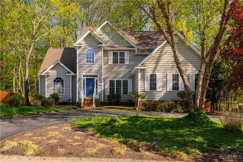 10240 Grand Hickory Dr, Mechanicsville, VA 23116