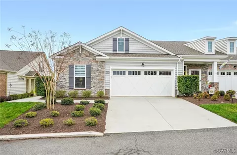 6809 Dales Pony Dr, Moseley, VA 23120