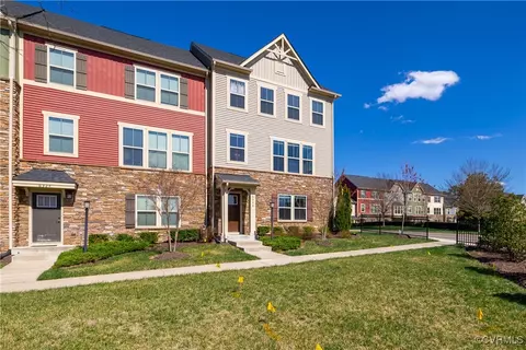 6328 Gossamer Aly, Moseley, VA 23120