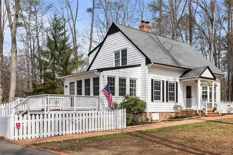 105 Birch Cir, Manakin Sabot, VA 23103