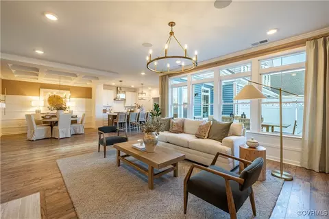 6800 Calla Lily Dr, Moseley, VA 23120