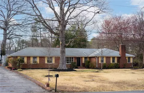 1518 Knollwood Dr, Bon Air, VA 23235