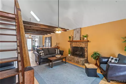 12235 Spring Run Dr, Amelia Court House, VA 23002 photo 3