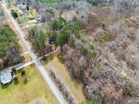 12235 Spring Run Dr, Amelia Court House, VA 23002 photo 38