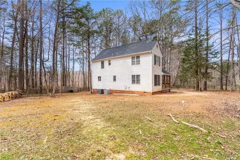 12235 Spring Run Dr, Amelia Court House, VA 23002 photo 32