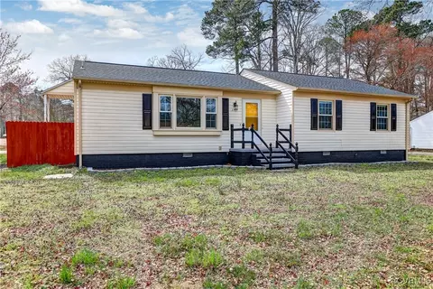 3701 Colonnade Dr, South Chesterfield, VA 23834