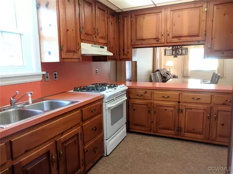 Kitchen - 3410 Stuart Ave, Richmond, VA 23221 photo 1 of 5