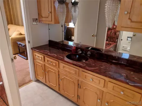 Bath - 3410 Stuart Ave, Richmond, VA 23221 photo 1 of 3