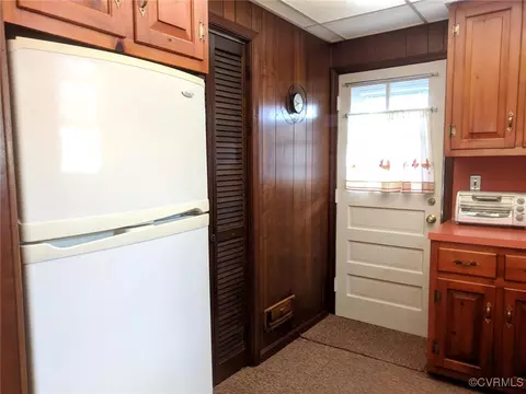 Kitchen - 3410 Stuart Ave, Richmond, VA 23221 photo 2 of 5
