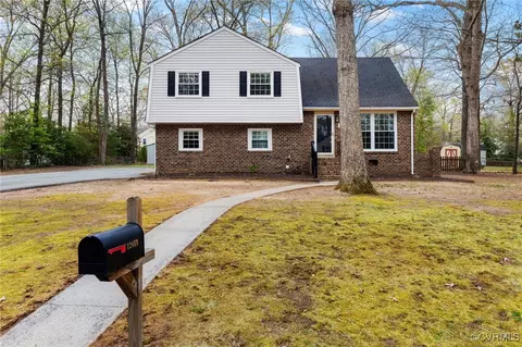 12011 Duckbill Dr, Midlothian, VA 23113