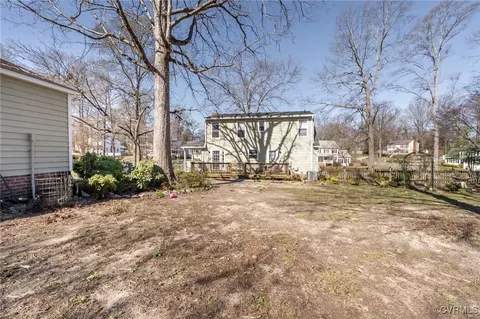 Exterior - 10907 Crofton Rd, Chester, VA 23831 photo 6 of 8