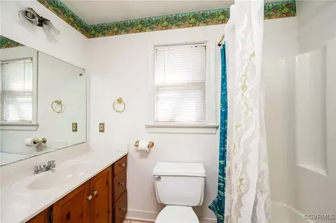 Bath - 10907 Crofton Rd, Chester, VA 23831 photo 3 of 3