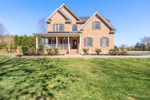 10000 Wintercrest Dr, Ashland, VA 23005