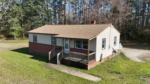 2502 Dry Bread Rd, Emporia, VA 23847