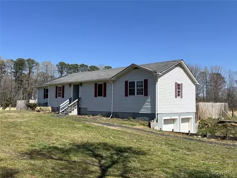 29413 Statesville Rd, Newsoms, VA 23874