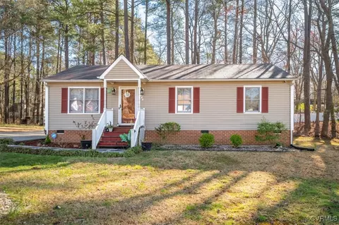 2937 Forest Hills Rd, Petersburg, VA 23805