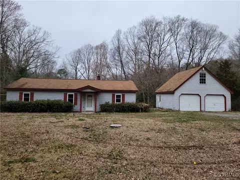 683 Oakes Landing Rd, Saluda, VA 23149
