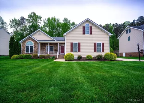 11207 Leonards Run Dr, North Chesterfield, VA 23236