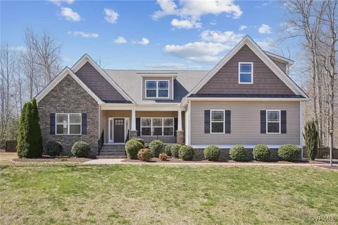 13185 Rooney Lee Dr, Ashland, VA 23005