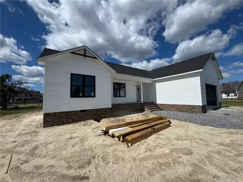 116 Mitchells Ln, Tappahannock, VA 22560