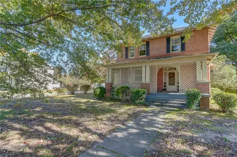501 S Broad St, Kenbridge, VA 23944