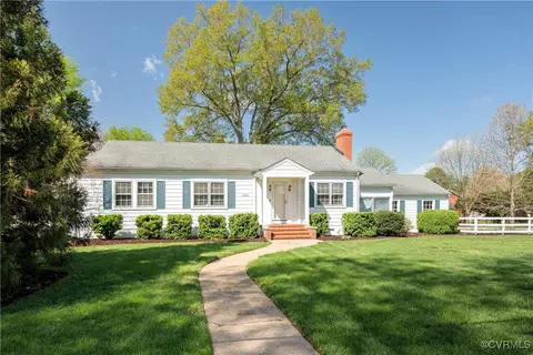 1210 Salisbury Dr, Midlothian, VA 23113 photo 2