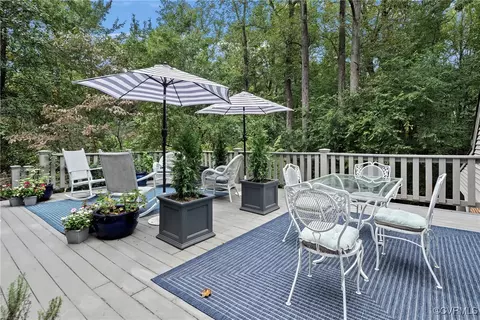 10700 Darby Cir, Midlothian, VA 23113 photo 2