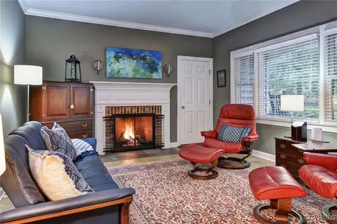Living - 113 Pinepoint Rd, Williamsburg, VA 23185 photo 5 of 5