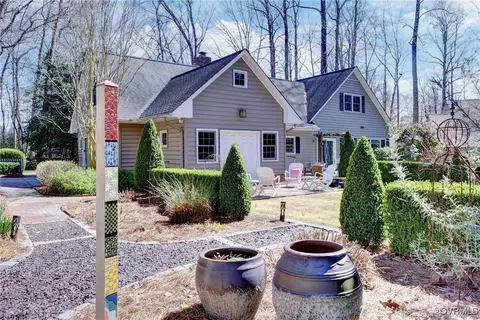 Exterior - 113 Pinepoint Rd, Williamsburg, VA 23185 photo 17 of 22
