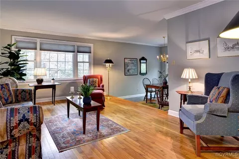 Living - 113 Pinepoint Rd, Williamsburg, VA 23185 photo 1 of 5