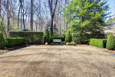 Exterior - 113 Pinepoint Rd, Williamsburg, VA 23185 photo 11 of 22