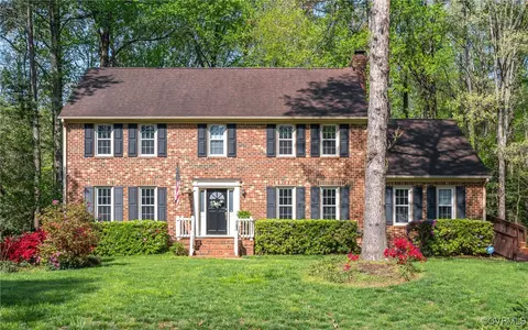 7515 Lantern Ridge Ct, Chesterfield, VA 23832