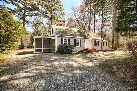 10371 Buckley Hall Rd, Mathews, VA 23109