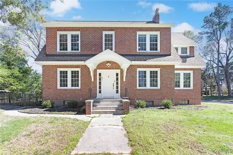 601 Cedar Ln, Hopewell, VA 23860