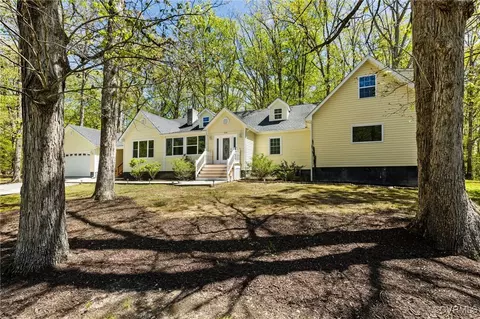439 Wood Acres Rd, Manakin Sabot, VA 23103