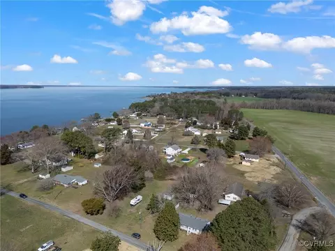 View/Area - 36 Second St, Lancaster, VA 22503 photo 3 of 6