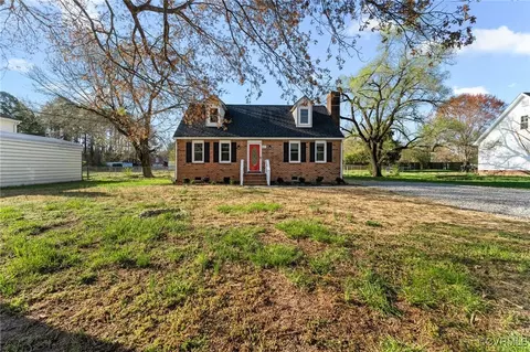 4401 Pamela Dr, Disputanta, VA 23842