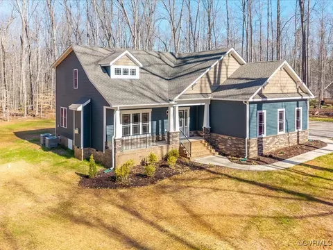 1552 Palmore Rd, Powhatan, VA 23139