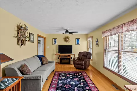 9320 Old Forge Rd, Providence Forge, VA 23140 photo 5