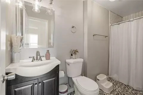 Bath - 6349 Macbeth Ct, North Chesterfield, VA 23234 photo 1 of 2