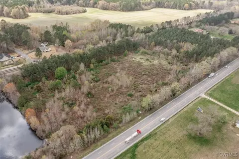 8401 County Dr, Disputanta, VA 23842 photo 9