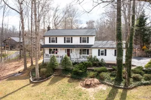 18 Rolling Rd, Stafford, VA 22554