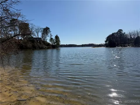 4 Longview Ln, Lancaster, VA 22503