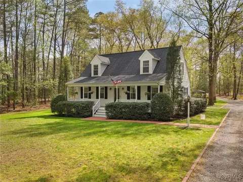 1979 Commins Rd, Aylett, VA 23009