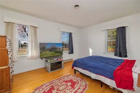 Bedroom - 3365 Foundry Creek Rd, Alberta, VA 23821 photo 3 of 7